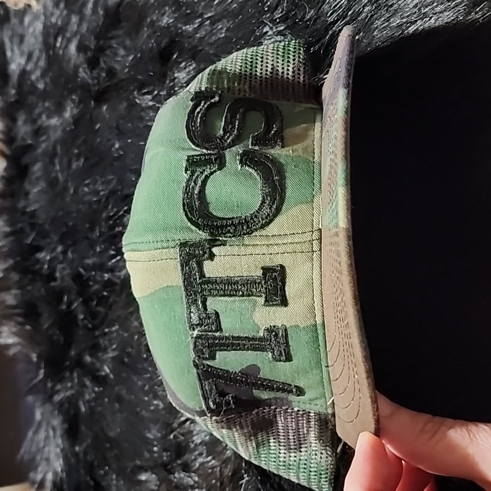 CAMOUFLAGE  BALLCAP-- SPRING . NEW.